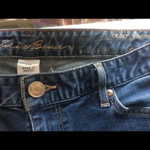 Eddie Bauer women’s jeans size 8 long